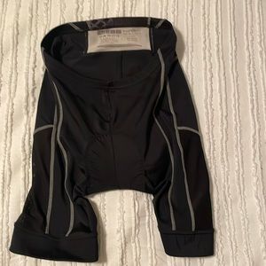 Bicycling shorts size small